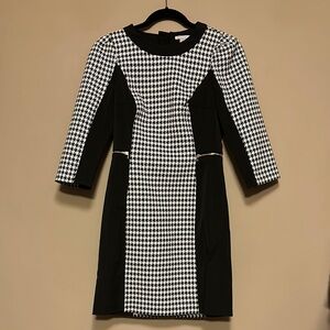 Chic Houndstooth Dress